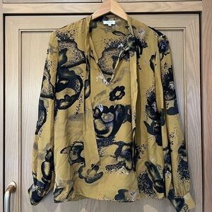 Wilfred Aritzia 100% Silk Mustard Yellow Floral Printed Tie Neck Blouse Top